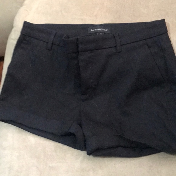 Three pairs of shorts size 0 - Picture 3 of 4